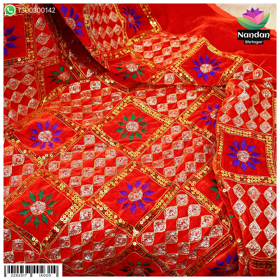 Makhmal Pe Bharat Kaam Ka Vastra - Red