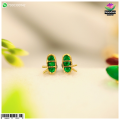 Nandan Shringar Makrakrit Jadaau Kundal in Panna design, featuring intricate kundan and kundal craftsmanship.