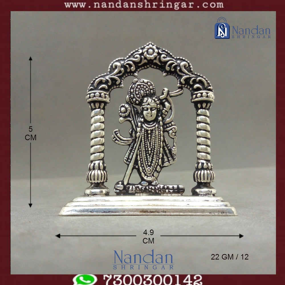 Fine silver Shreenath Ji idol from Utsav Arts, showcasing intricate Rajbhog detailing and craftsmanship.
