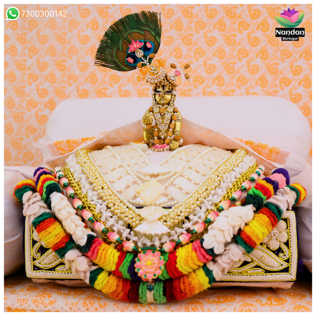 Akshay Tritiya Chandan Ko Shringar