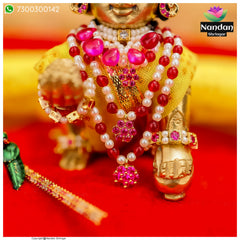 Manek Mukut Ko Shringar