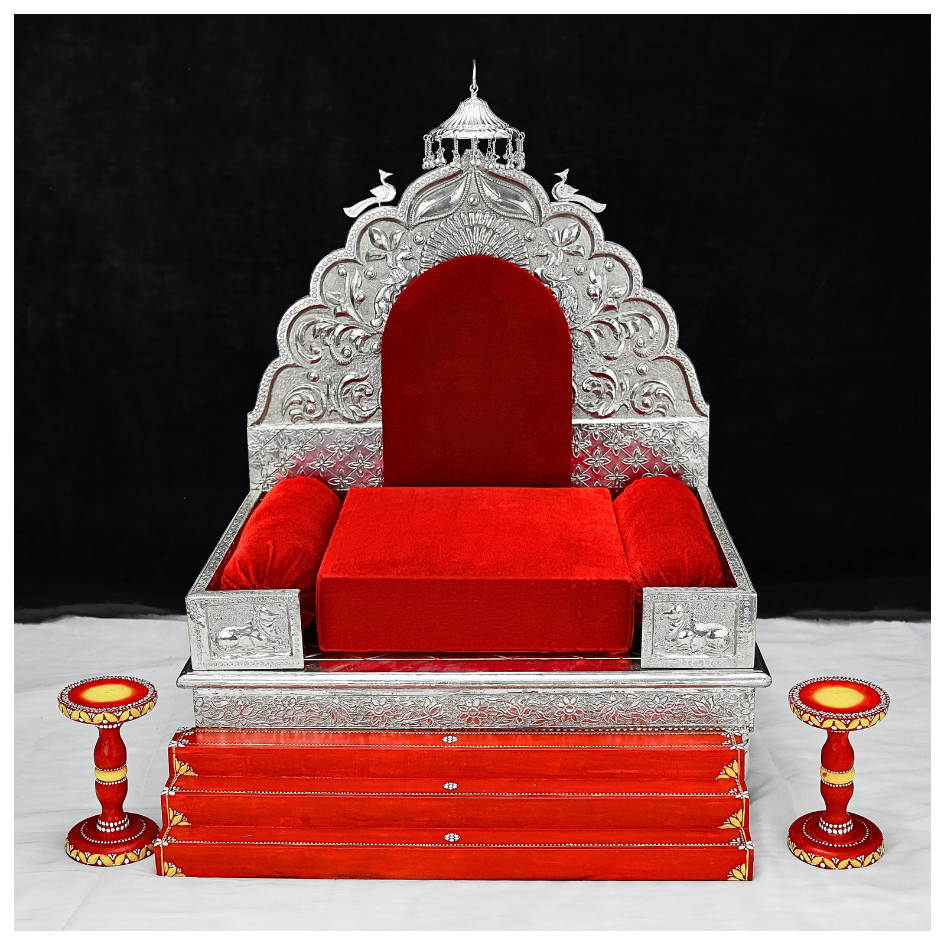 Silver Sinhasan Saagwan Wood