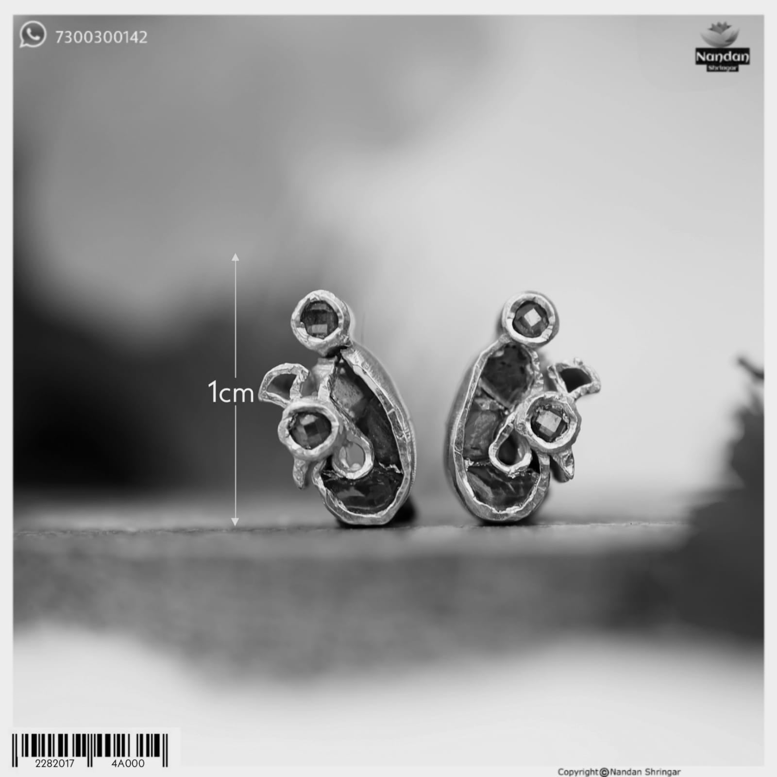 Jadaau MayuraKrit Kundal - Heera